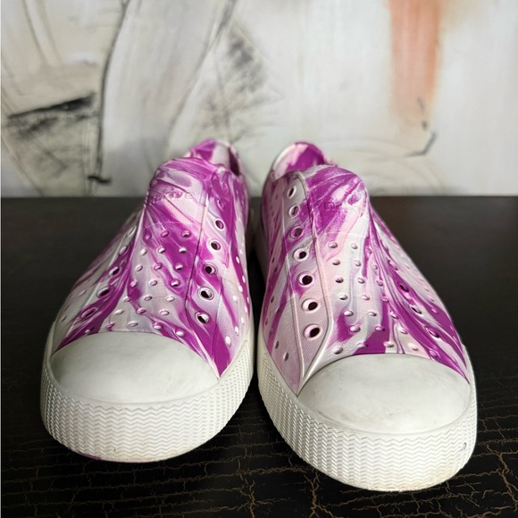 Native Shoes Pink and White Water Shoes - Picture 4 of 11